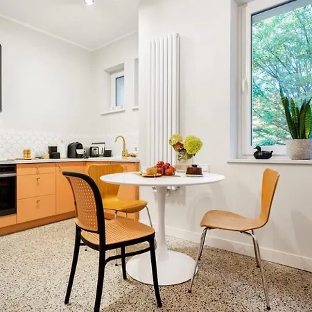 Boutique 2 In Center Of Apartment *